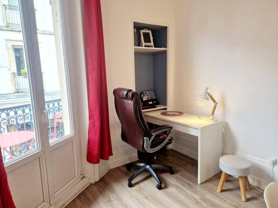 Fregate Cherbourg-en-Cotentin Exterior foto